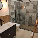招待所 Suite12 4*
