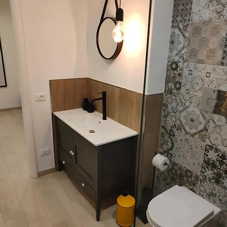 Suite12 ゲストハウス 4*
