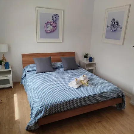 Suite12 Guest house